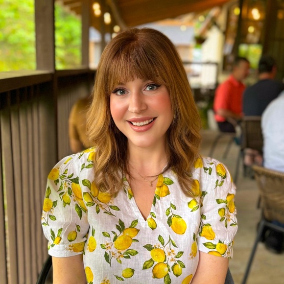 Meet your Posher, Emily - Picture 1 of 1